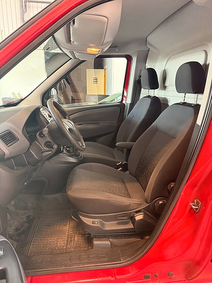 Fiat Doblo 5 of 9