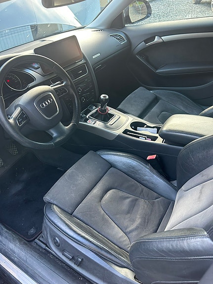 Audi A5 4 of 5