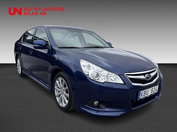 Subaru Legacy 5 of 15