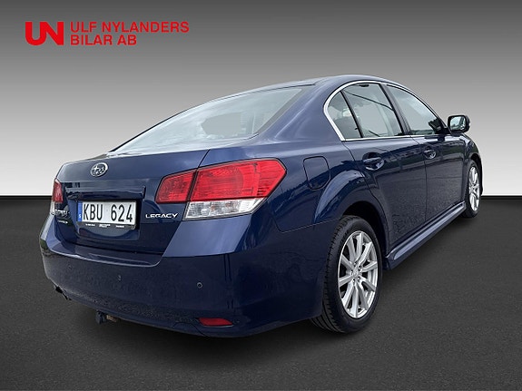 Subaru Legacy 4 of 15