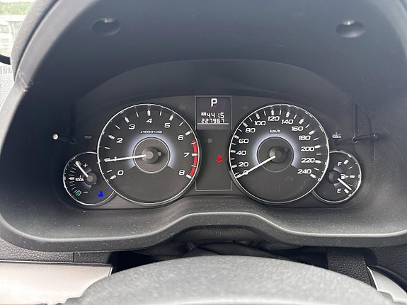 Subaru Legacy 13 of 15