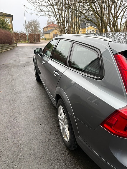 Volvo V90 Cross Country 6 of 8