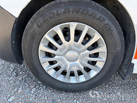 Toyota Proace 4 of 12