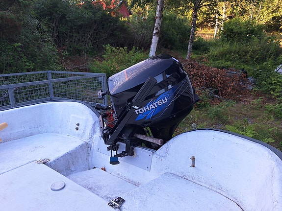 Ryds 465E + Tohatsu Fourstroke 9.8 + Brenderup 80km/h trailer 9 of 13