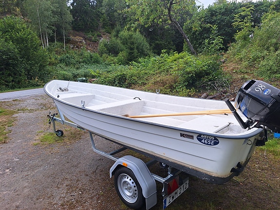 Ryds 465E + Tohatsu Fourstroke 9.8 + Brenderup 80km/h trailer 12 of 13