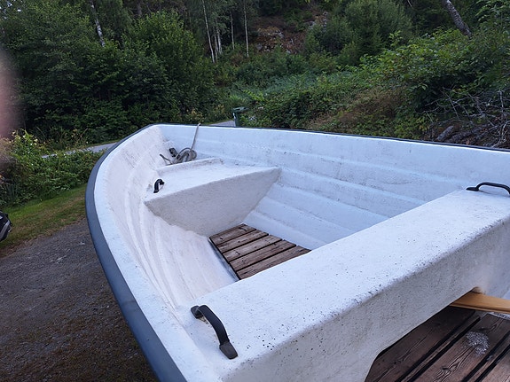Ryds 465E + Tohatsu Fourstroke 9.8 + Brenderup 80km/h trailer 2 of 13
