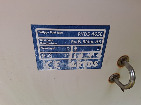 Ryds 465E + Tohatsu Fourstroke 9.8 + Brenderup 80km/h trailer 6 of 13