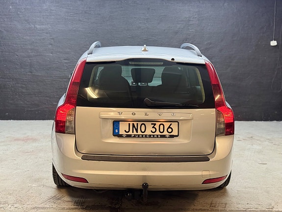 Volvo V50 7 of 15