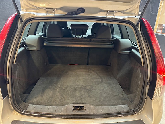 Volvo V50 15 of 15