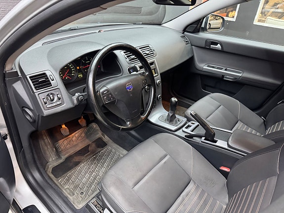 Volvo V50 11 of 15