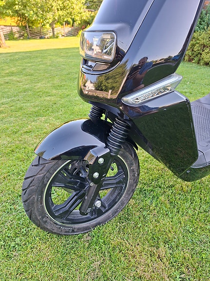 Yadea S-like elmoped klass 1 6 of 11