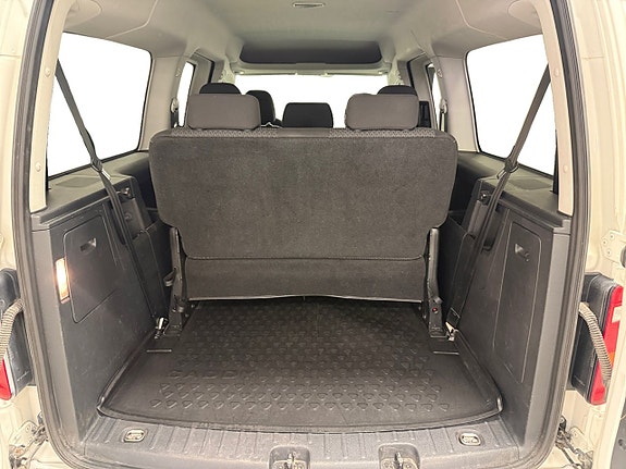 Volkswagen Caddy Maxi 17 of 17