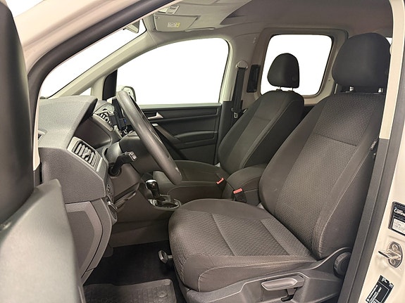 Volkswagen Caddy Maxi 8 of 17