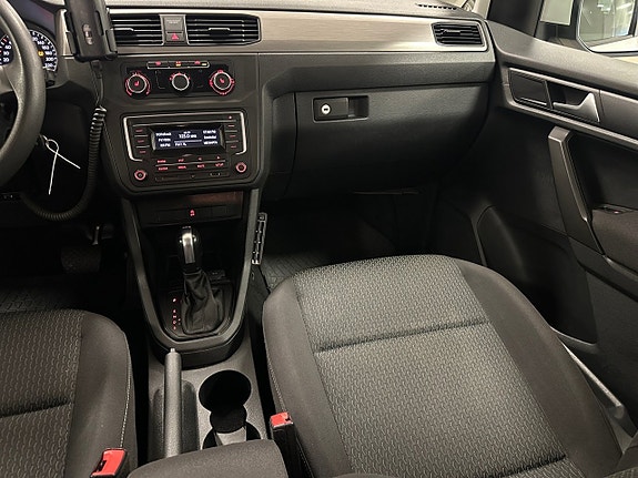 Volkswagen Caddy Maxi 11 of 16