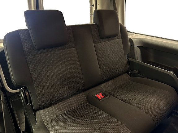 Volkswagen Caddy Maxi 15 of 16