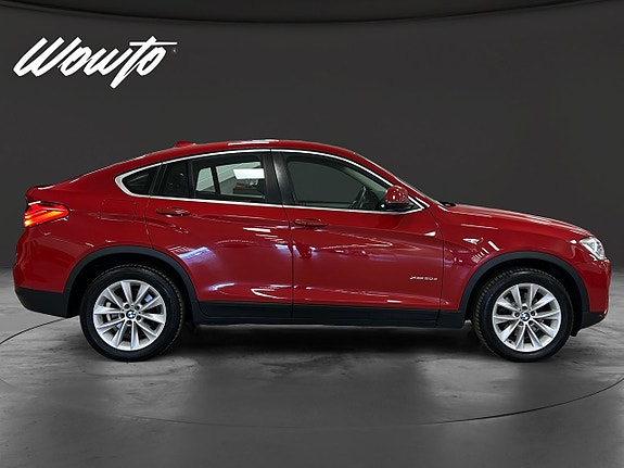 BMW X4 3 of 15