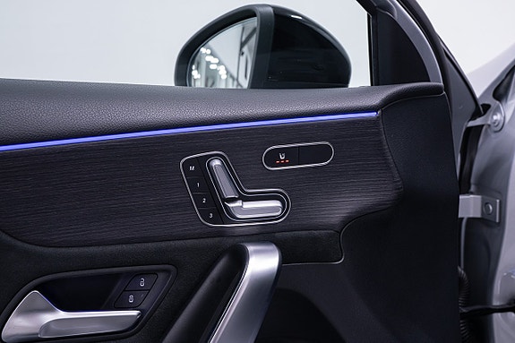 Mercedes-Benz A200 8 of 25