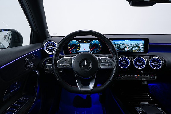 Mercedes-Benz A200 14 of 25