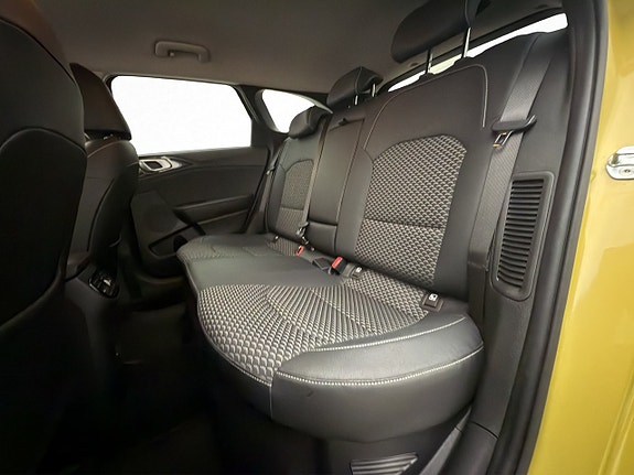 Kia Ceed 13 of 28