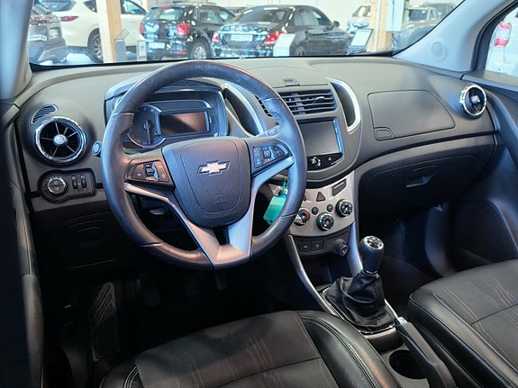 Chevrolet Trax 8 of 12
