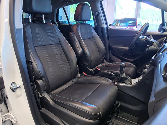 Chevrolet Trax 6 of 12