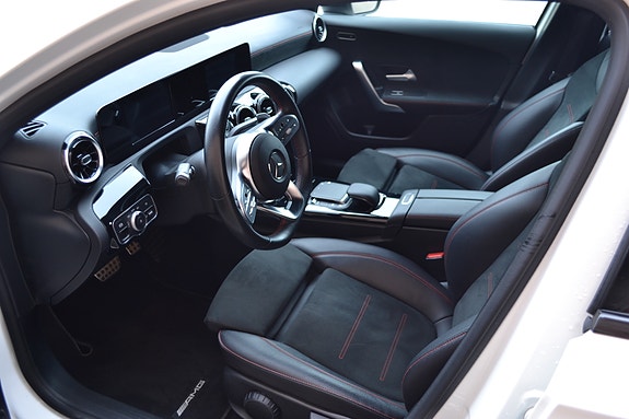 Mercedes-Benz A180 4 of 6