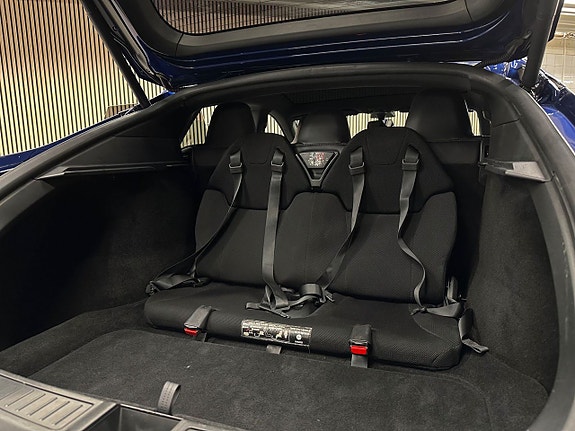 Tesla Model S 7 of 7
