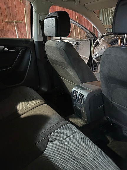 Volkswagen Passat 5 of 8