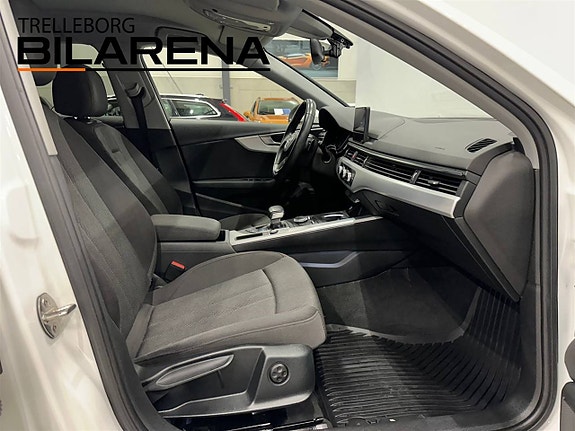 Audi A4 13 of 27