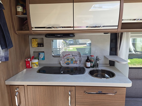 Knaus 590 UE Scand. Selection + Säsongsplats Hunnebostrand 4 of 10