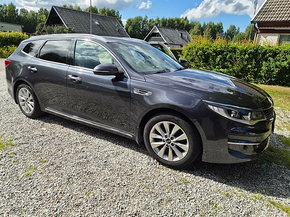 Kia Optima 5 of 9