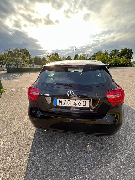 Mercedes-Benz A180 4 of 13