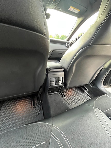 Mercedes-Benz A180 9 of 13