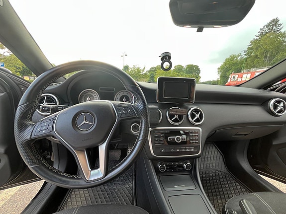 Mercedes-Benz A180 6 of 13