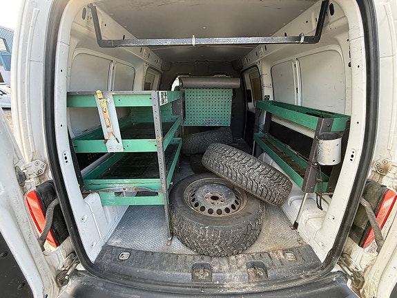 Volkswagen Caddy Maxi 9 of 9