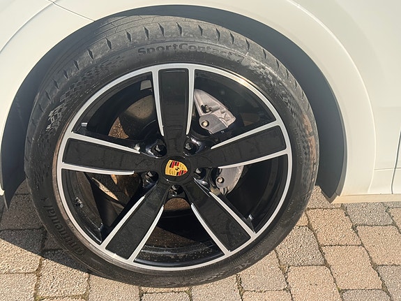 Porsche Cayenne 7 of 8