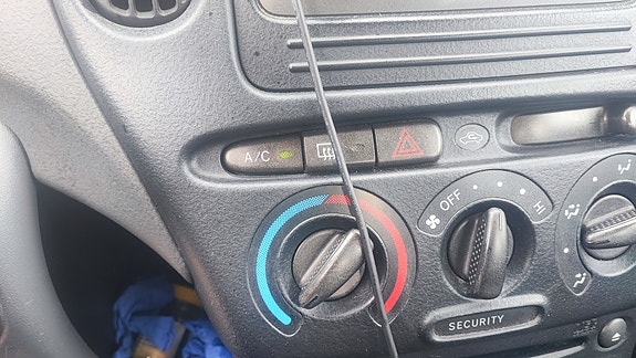 Toyota Yaris Verso 8 of 11