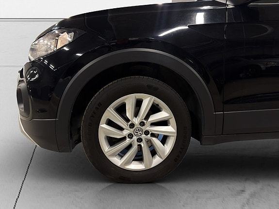 Volkswagen T-Cross 17 of 17