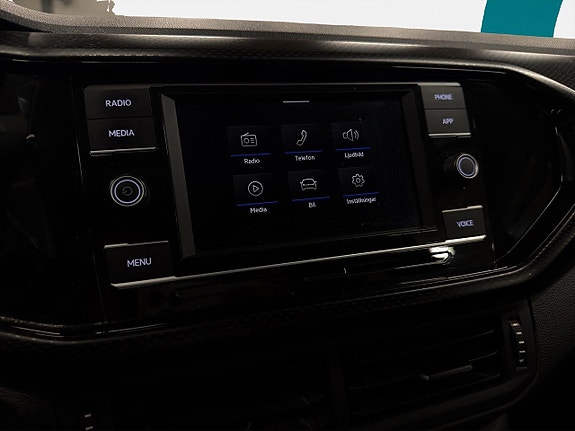 Volkswagen T-Cross 12 of 17