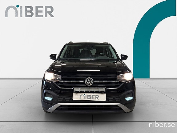 Volkswagen T-Cross 2 of 17