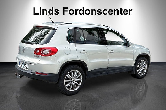 Volkswagen Tiguan 4 of 7