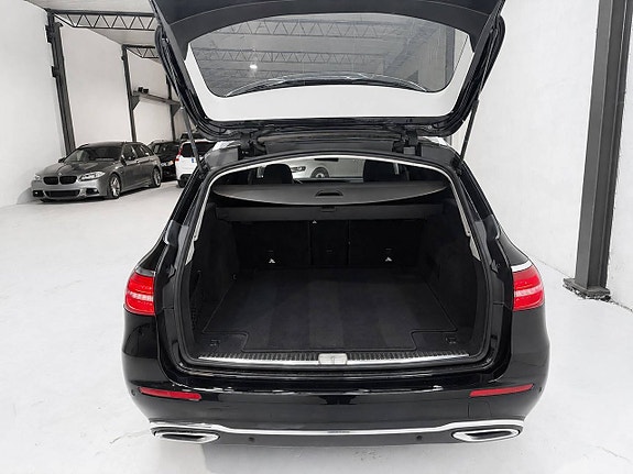 Mercedes-Benz E220 4 of 13