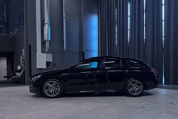 Mercedes-Benz CLA220 d 3 of 20