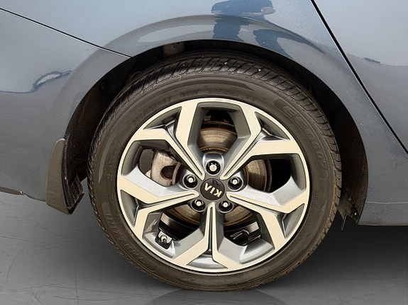 Kia Ceed 30 of 30