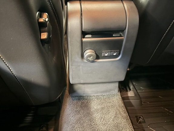 Volvo V60 11 of 18
