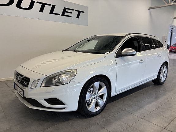 Volvo V60 2 of 18