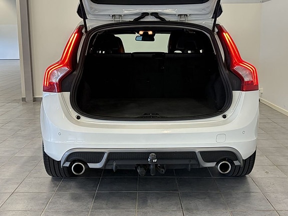 Volvo V60 5 of 18
