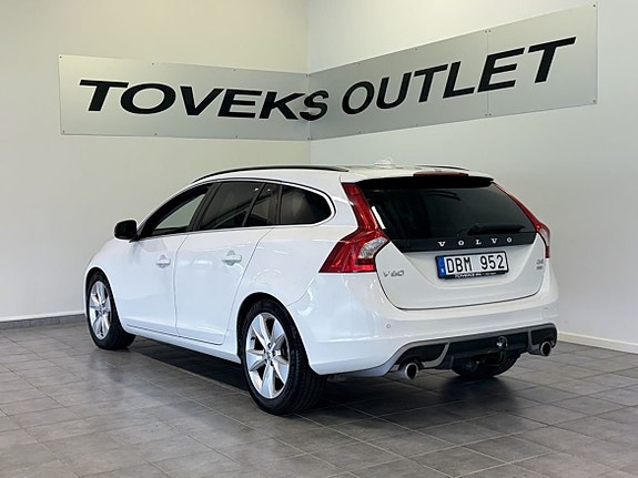 Volvo V60 4 of 18