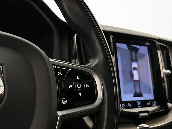 Volvo XC60 20 of 30