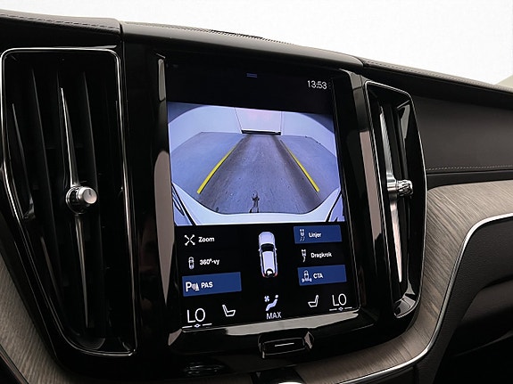 Volvo XC60 23 of 30
